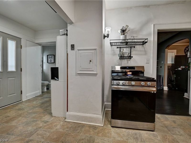 710 Roslyn Avenue SW, Canton, OH 44710 Photo 15