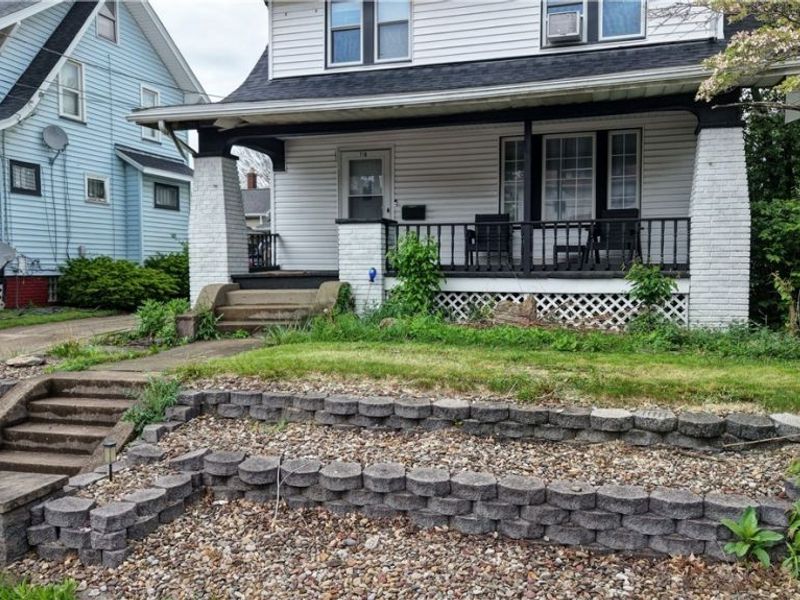 710 Roslyn Avenue SW, Canton, OH 44710 Photo 2