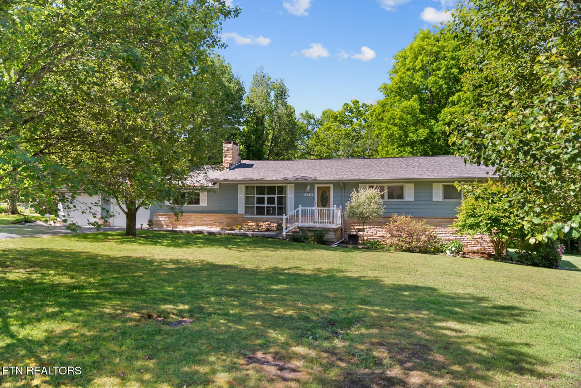 405 Halstead Drive, Crossville, TN 38555 Main Photo