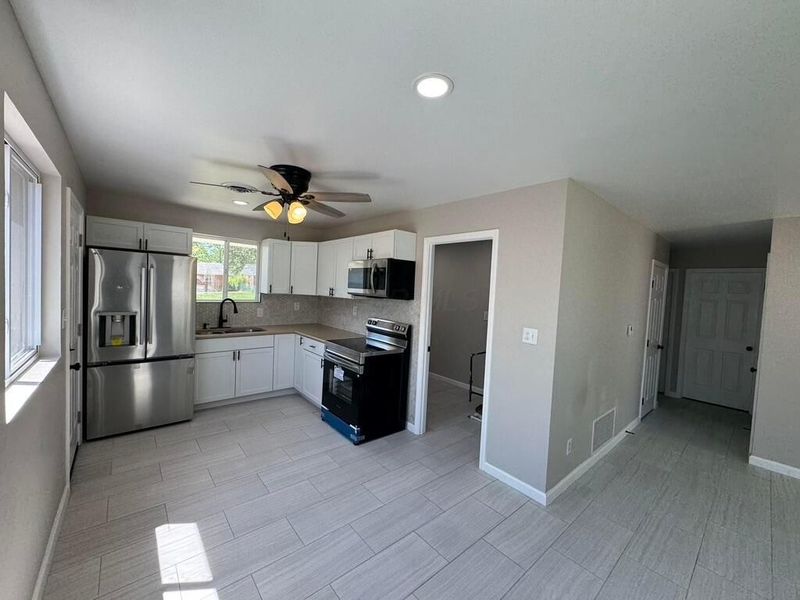 1283 Dellwood Avenue , Columbus, OH 43227 Photo 9