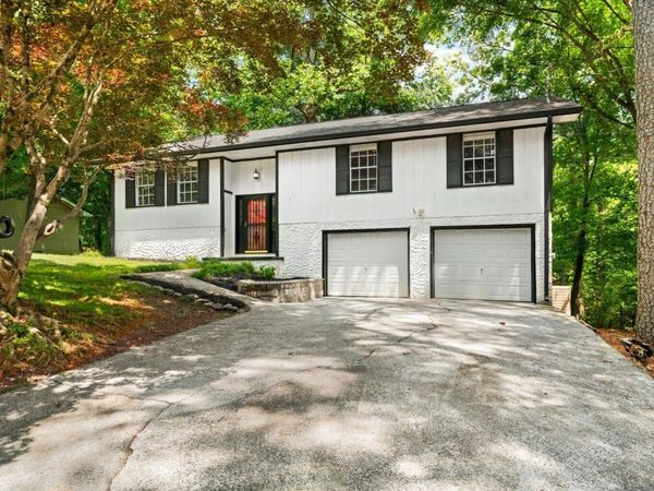 604 Pine Oaks Drive, Tunnel Hill, GA 30755