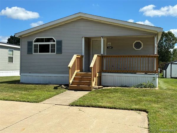 420 Hidden Ridge, Morrice Vlg, MI 48857