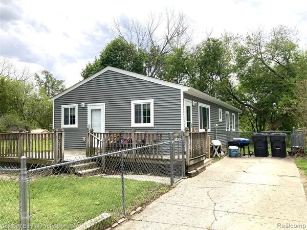 63 Parkdale Avenue, Pontiac, MI 48340