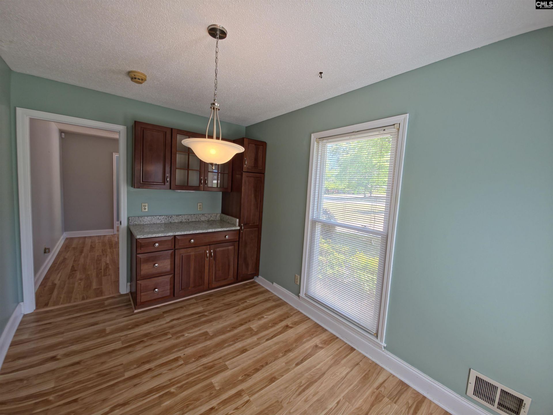 120 Inway Drive Photo 9