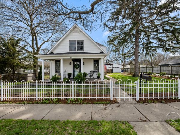 321 N 6th Street , Geneva, IL 60134