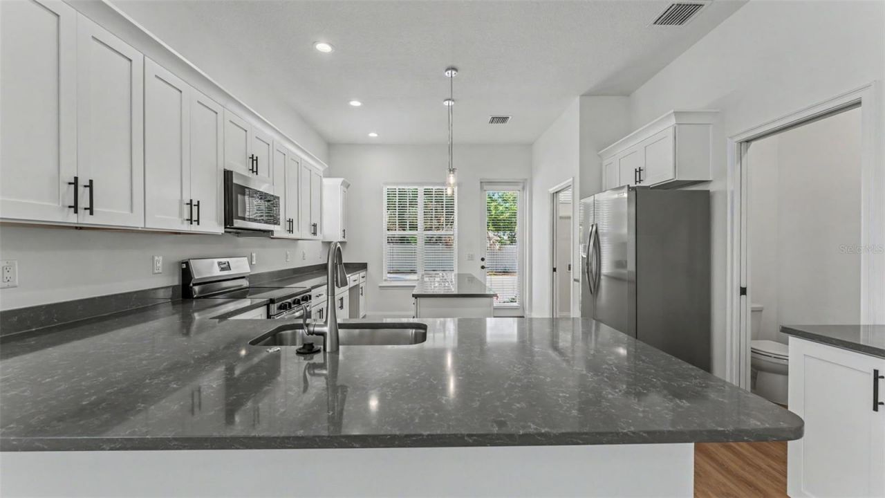 1031 E Lime Street , Lakeland, FL 33801 Photo