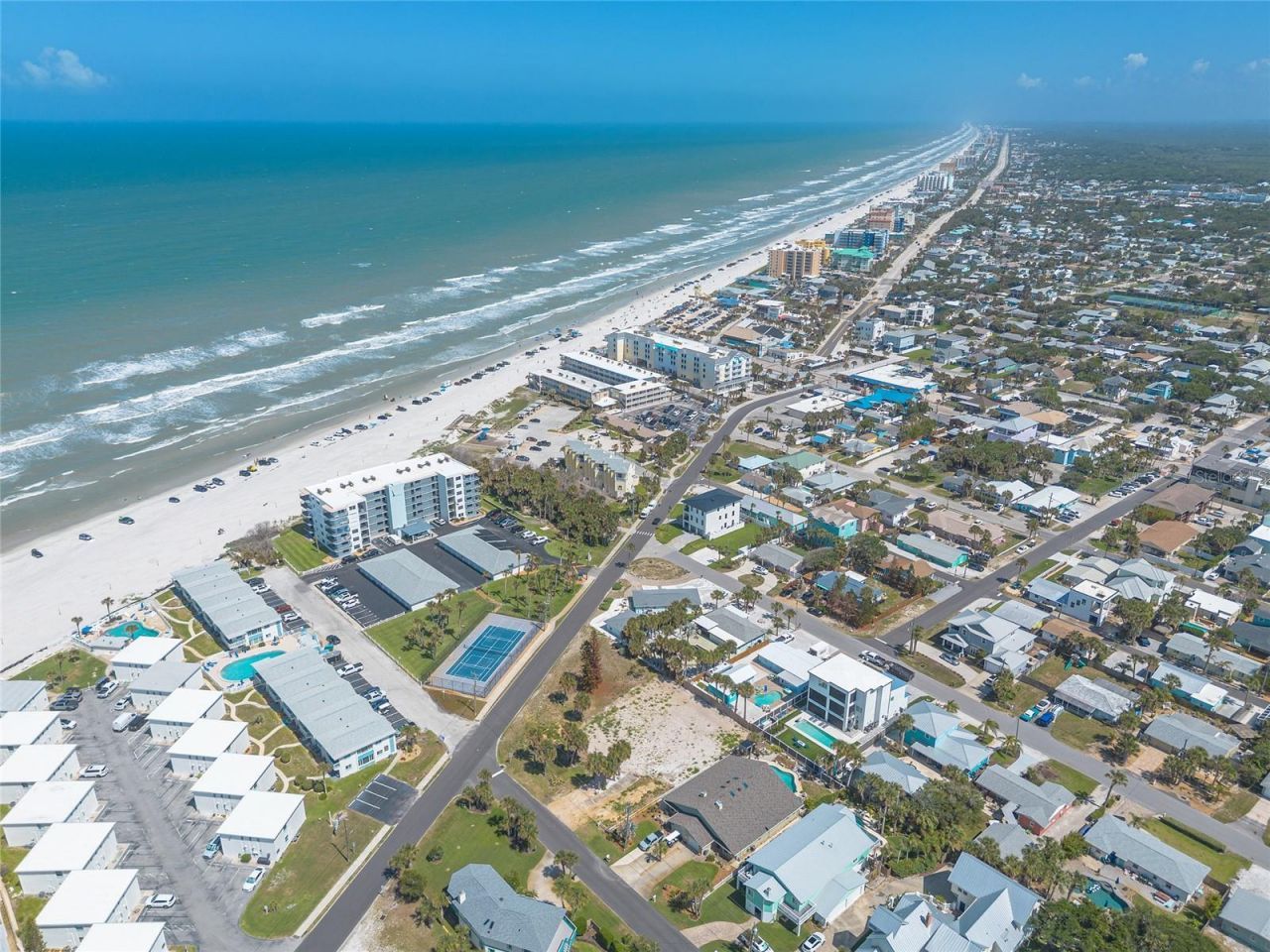 327 Due East Street, New Smyrna Beach, FL 32169 Photo