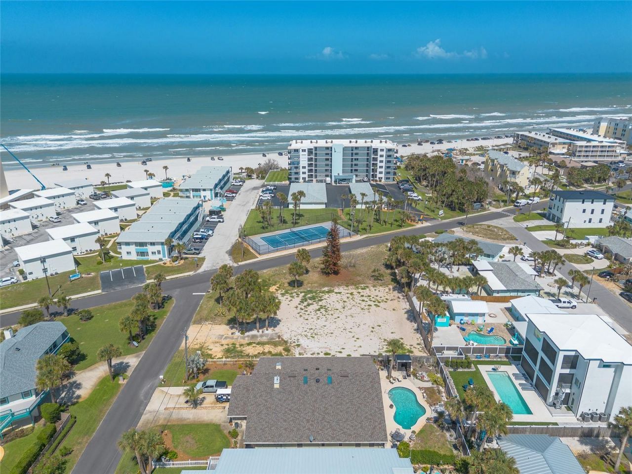 327 Due East Street, New Smyrna Beach, FL 32169 Photo
