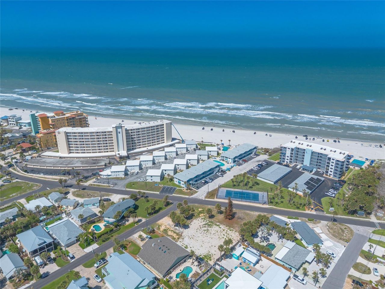 327 Due East Street, New Smyrna Beach, FL 32169 Photo