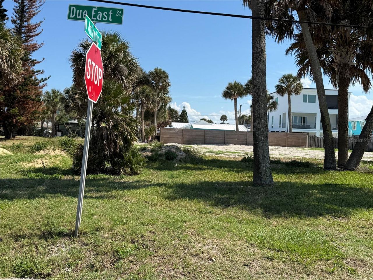 327 Due East Street, New Smyrna Beach, FL 32169 Photo