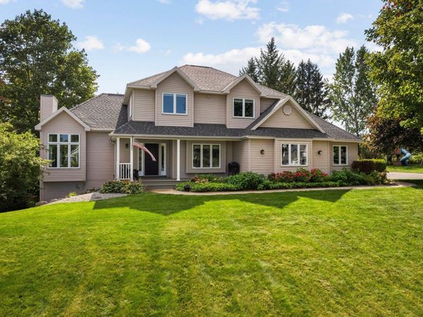 4869 Westchester Commons, Traverse City, MI 49684