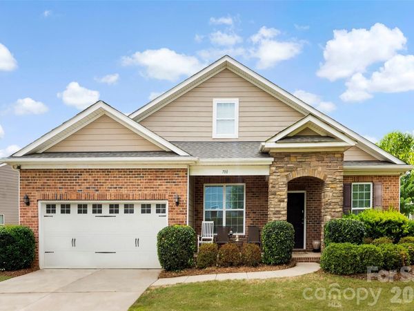 700 Wood Lily Drive, Belmont, NC 28012