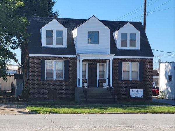 10 S Vann Street , Pryor, OK 74361