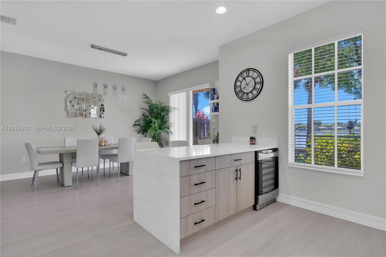 6893 Julia Gardens Dr , Coconut Creek, FL 33073 Photo