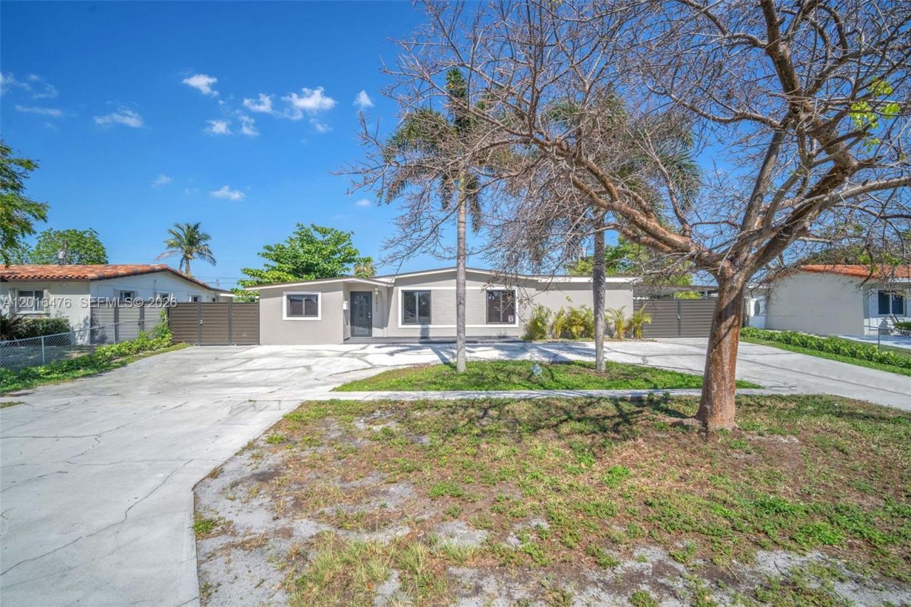 17911 NW 82nd Ave , Hialeah, FL 33015 Photo