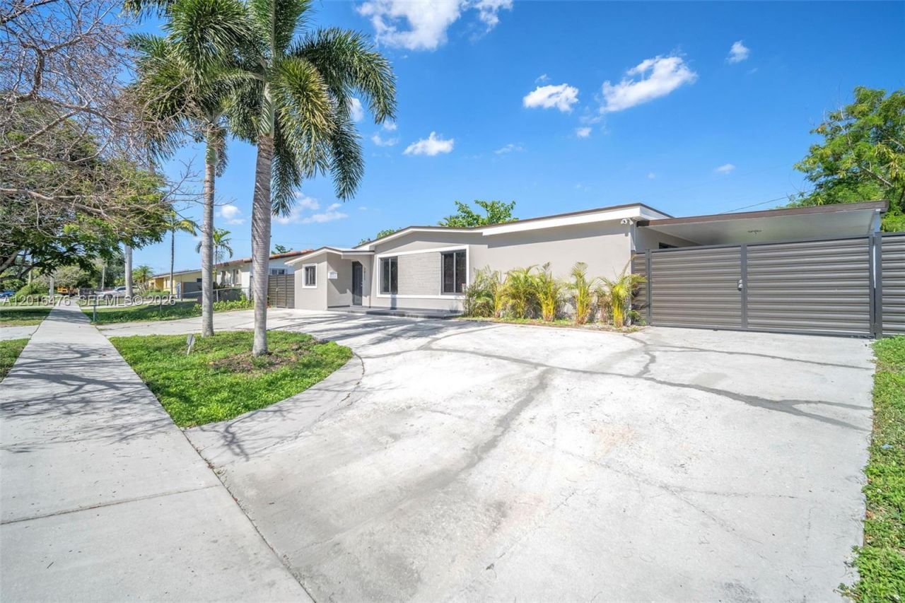17911 NW 82nd Ave , Hialeah, FL 33015 Photo