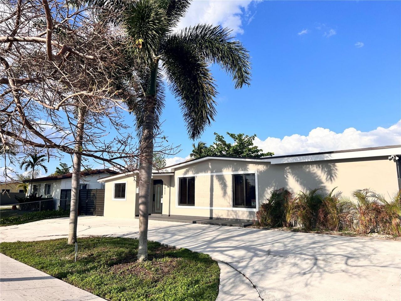 17911 NW 82nd Ave , Hialeah, FL 33015 Photo