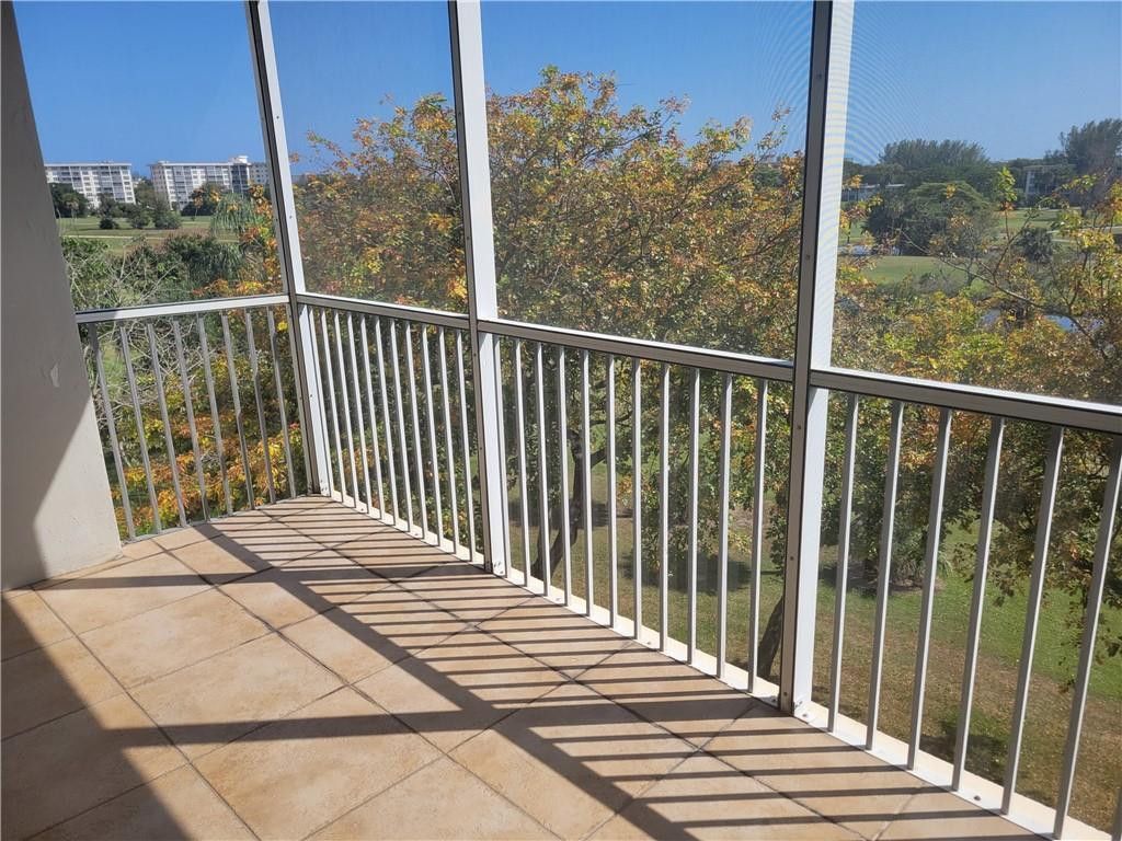 3050 N Palm Aire Drive, Unit 508, Pompano Beach, FL 33069 Photo