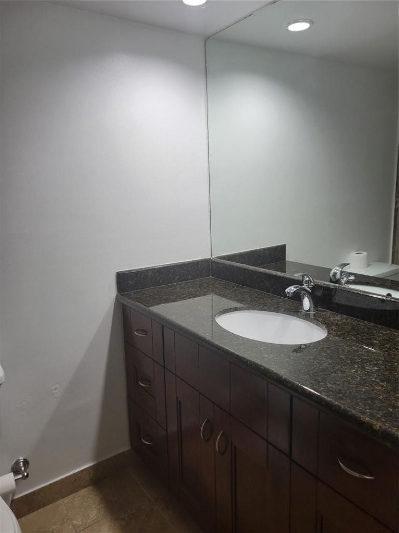 3050 N Palm Aire Drive, Unit 508, Pompano Beach, FL 33069 Photo