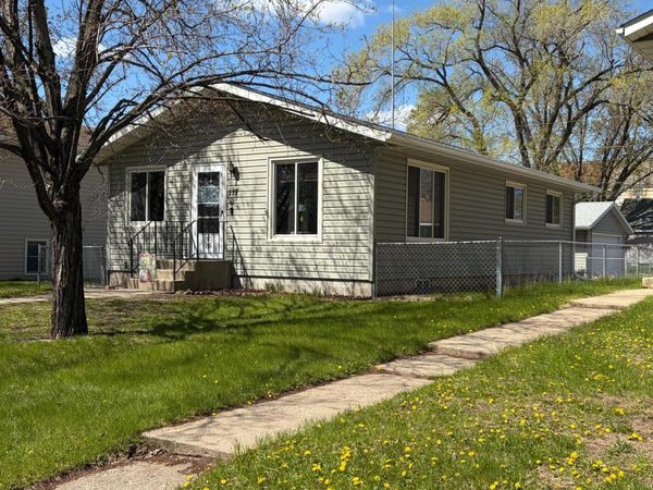 117 36th Avenue N, Saint Cloud, MN 56303