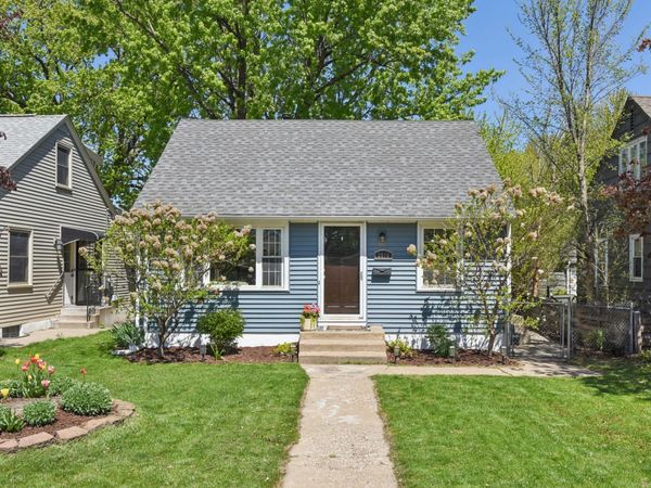 2916 W 60th Street, Minneapolis, MN 55410