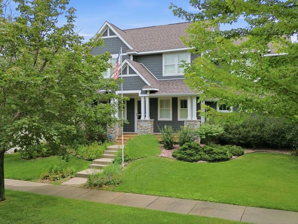 16872 Eagleview Drive, Lakeville, MN 55044