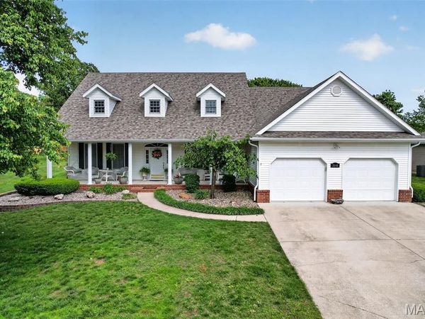 1640 Indian Creek Drive , Lebanon, MO 65536