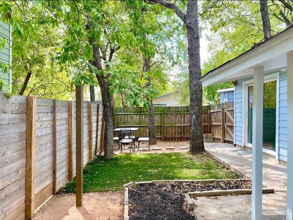 1606 Walnut Ave, Unit B, Austin, TX 78702