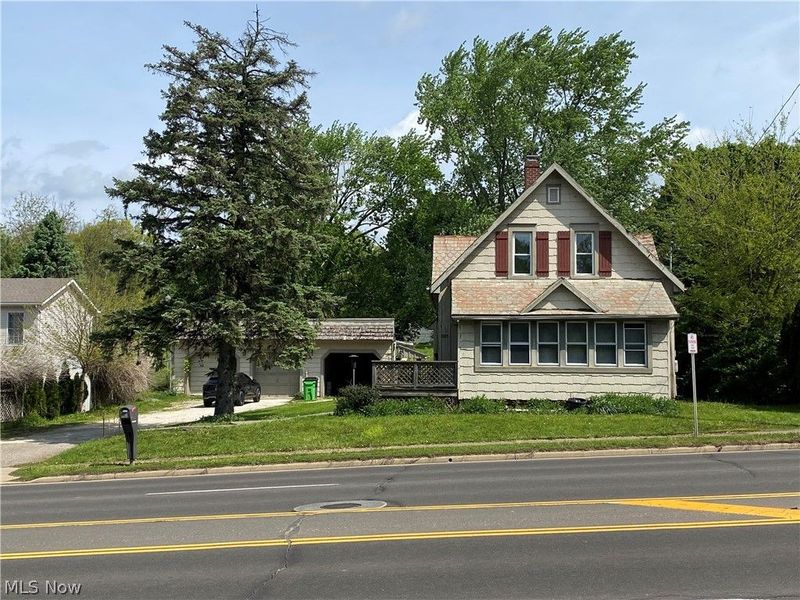 1023 Applegrove Street NW, North Canton, OH 44720 Photo 1