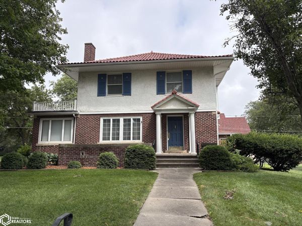 901 E Corning Street, Red Oak, IA 51566