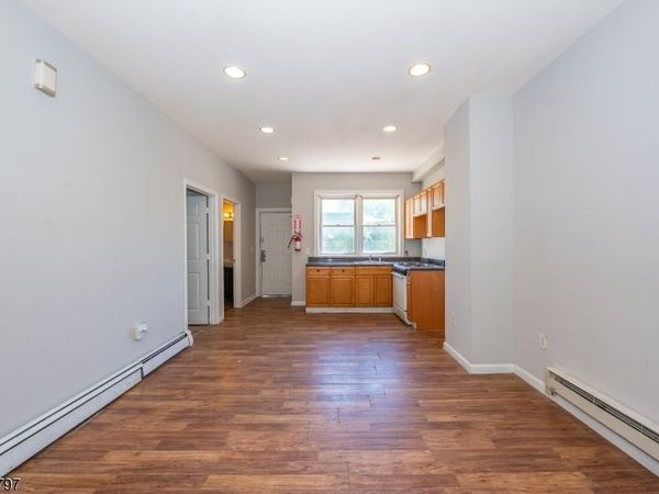 162 E Main St, Prospect Park, NJ 07508
