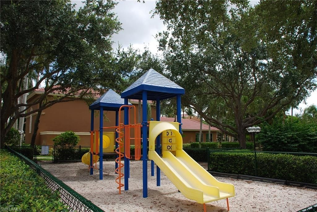 1130 Reserve Way , Unit 208, Naples, FL 34105 Photo