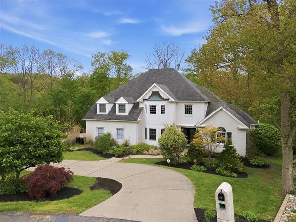 113 Pinehaven Ct , Aliquippa, PA 15001
