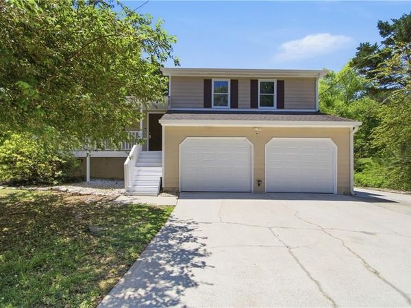 79 Cross Creek Court , Villa Rica, GA 30180