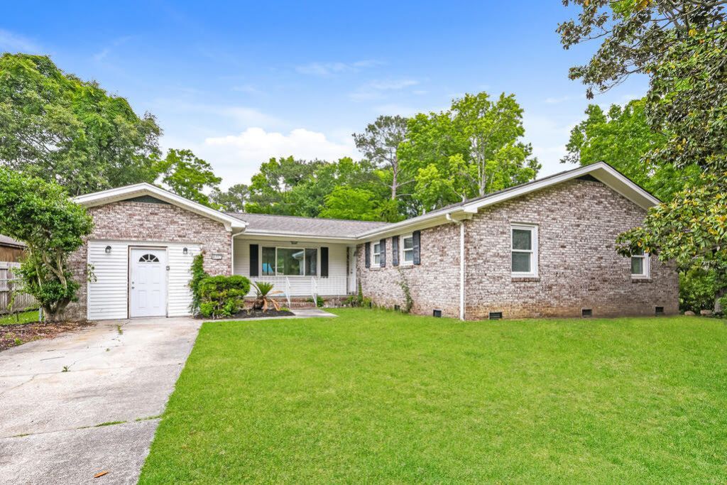 8397 Glenford Road Photo 1