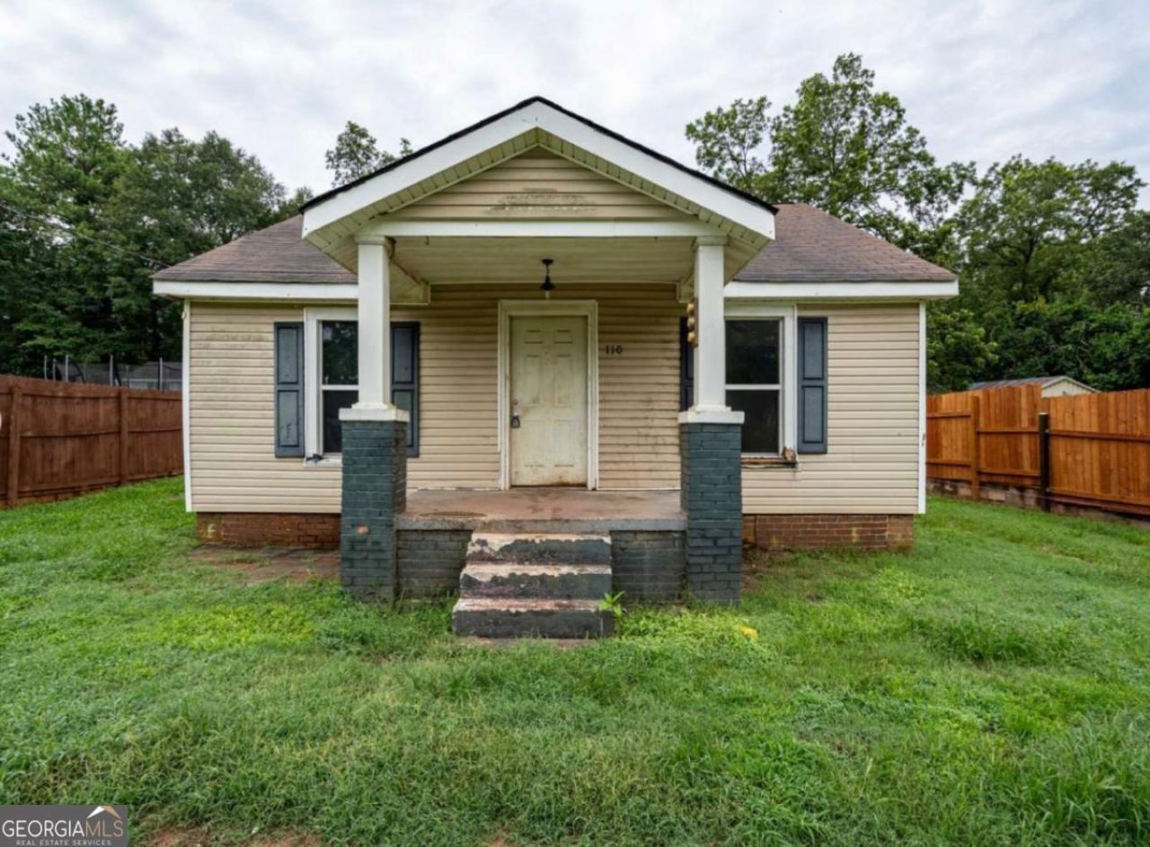 110 Elizabeth Street, Griffin, GA 30223 Main Photo