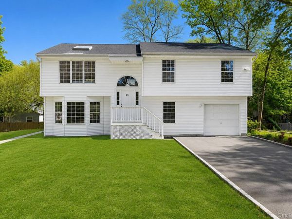 65 16th Street , Wading River, NY 11792