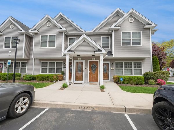 608 Carman Avenue , Unit C2, Westbury, NY 11590