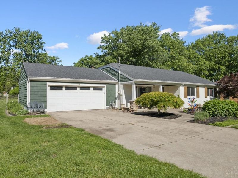 121 Elmlinger Drive, Mason, OH 45040 Photo 2
