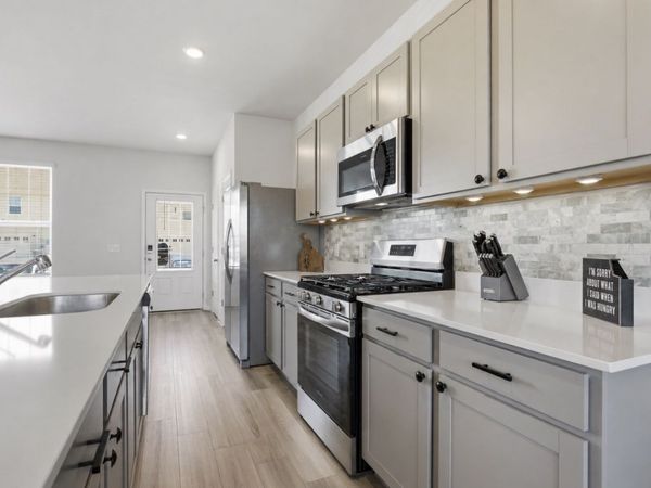 2745 Fordham St , Columbia, TN 38401