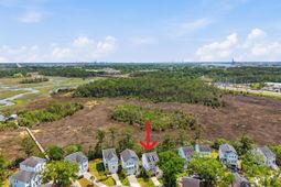 820 Forrest Drive photo 4