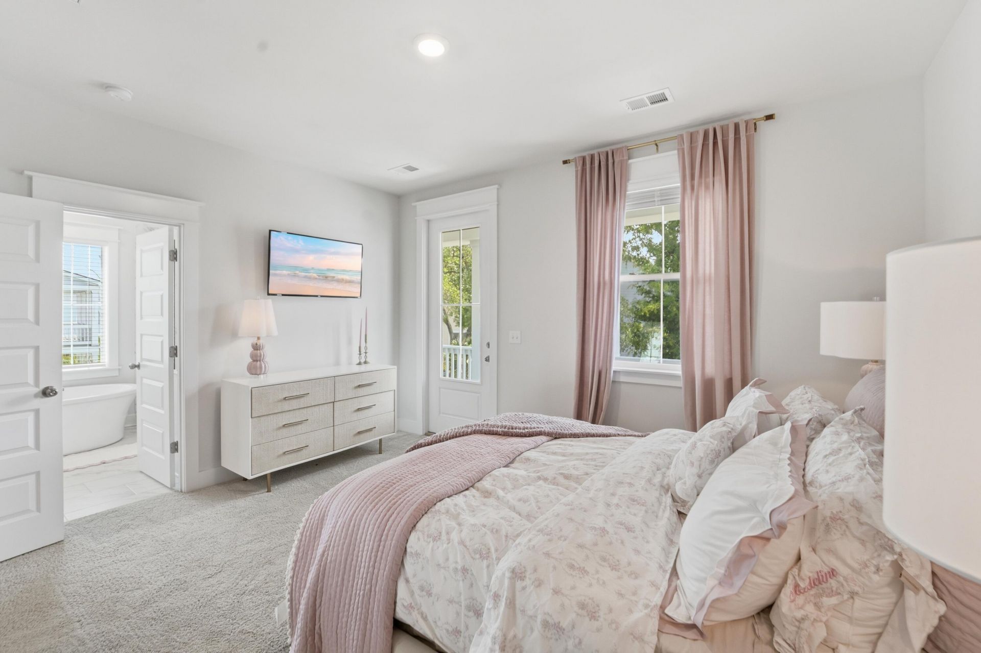 820 Forrest Drive Photo 33