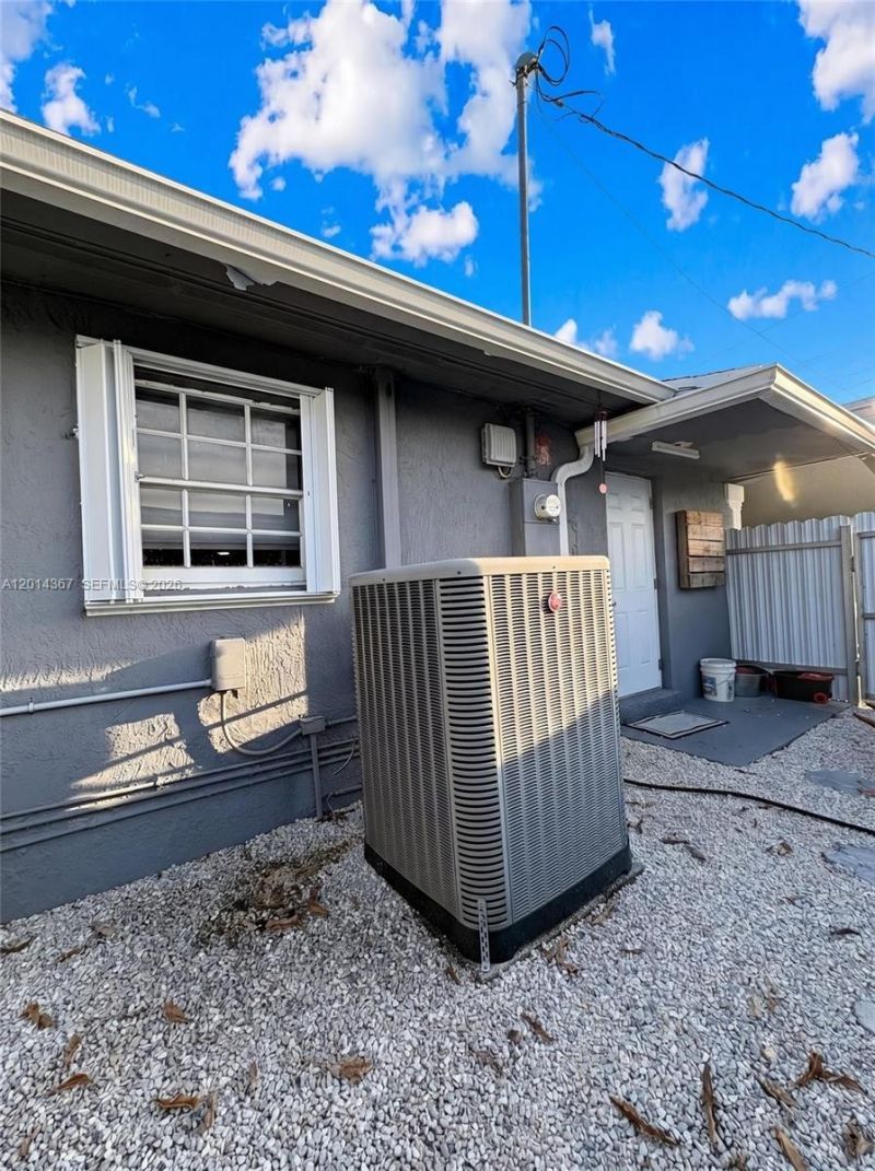 18901 NW 28th Pl, Miami Gardens, FL 33056 Photo
