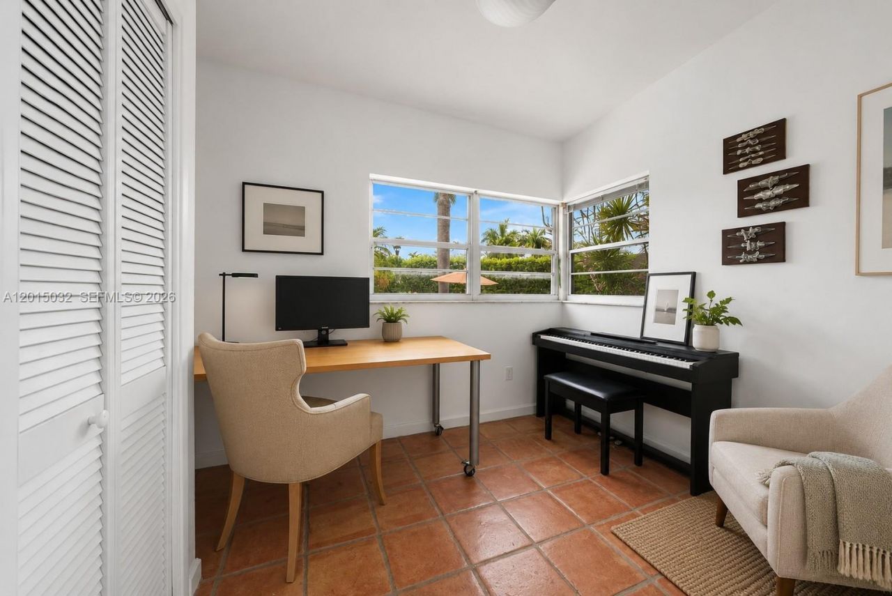 363 S Hibiscus Dr , Miami Beach, FL 33139 Photo