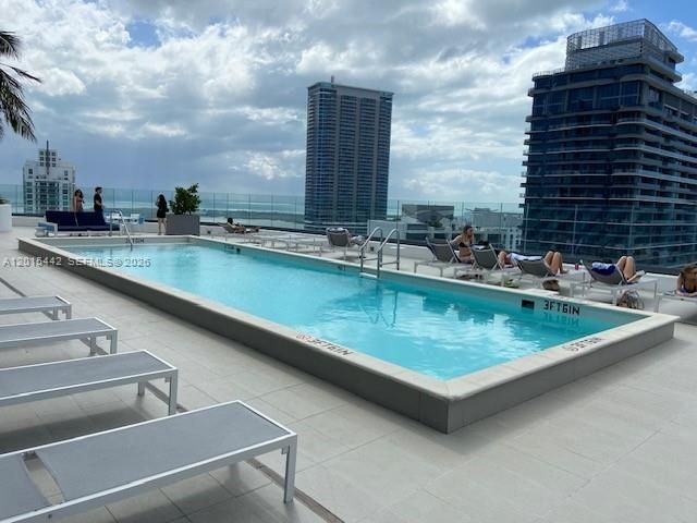 45 SW 9th St , Unit 1007, Miami, FL 33130 Photo