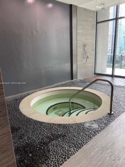 45 SW 9th St , Unit 1007, Miami, FL 33130 Photo
