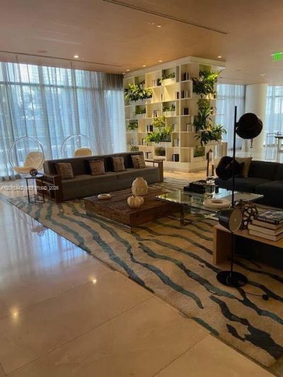45 SW 9th St , Unit 1007, Miami, FL 33130 Photo