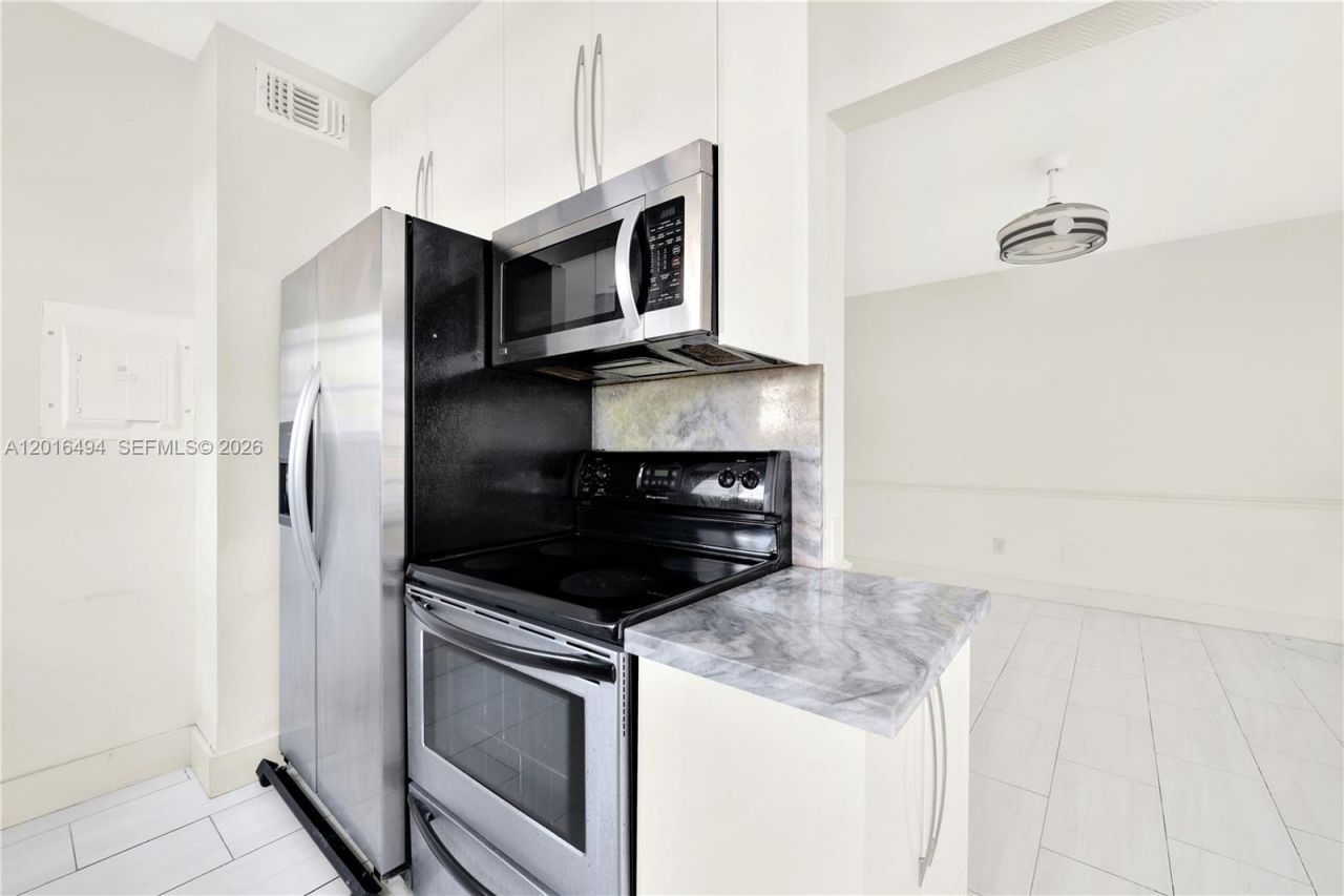 610 8th St , Unit 102, Miami Beach, FL 33139 Photo