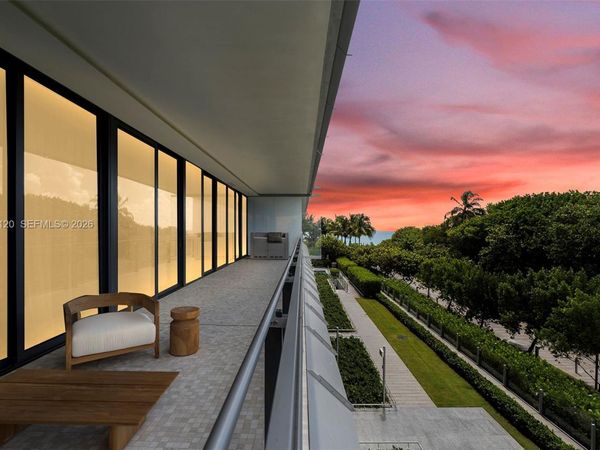 8701 Collins Ave , Unit 304, Miami Beach, FL 33154