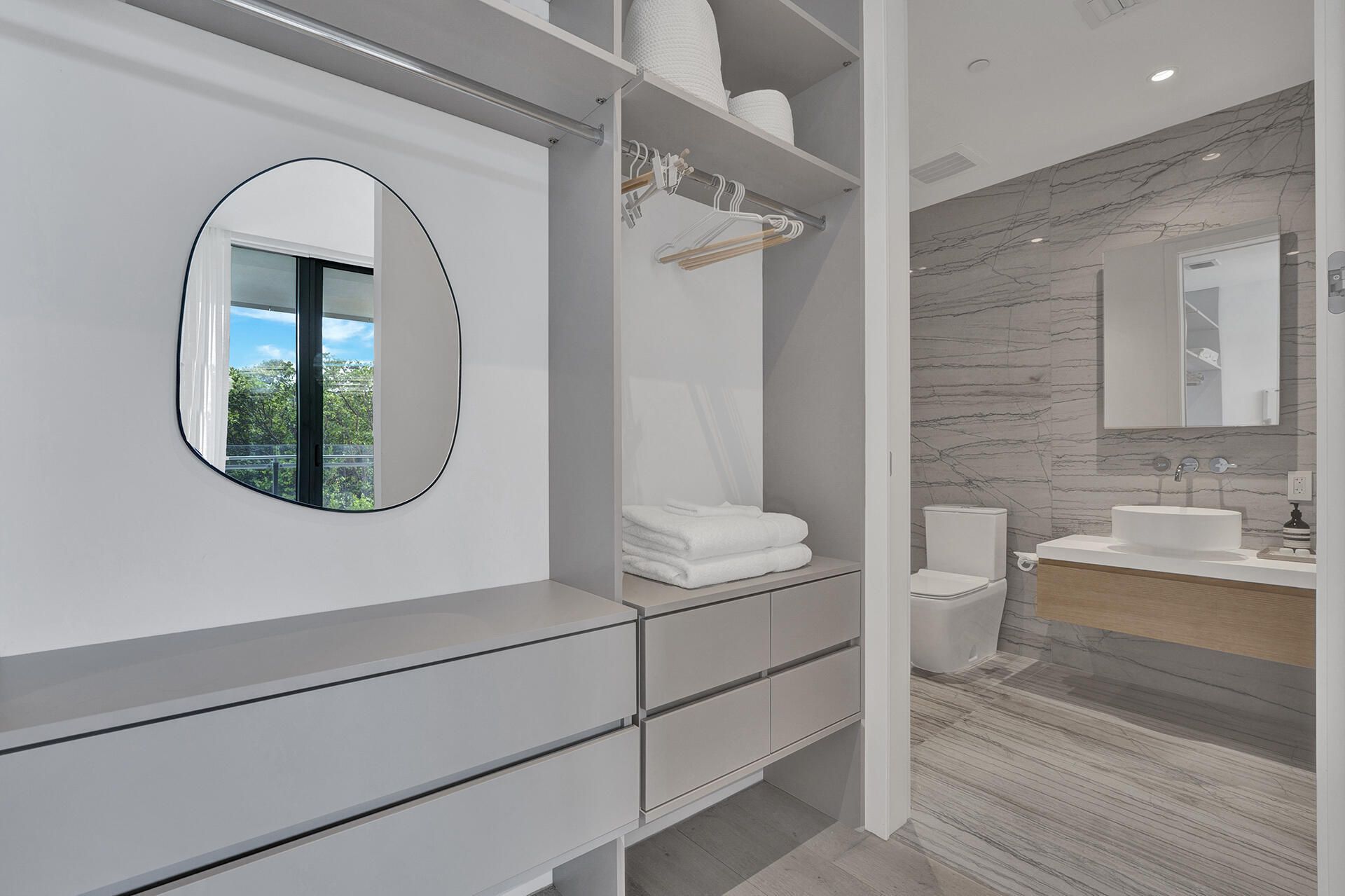 8701 Collins Ave, Unit 304, Miami Beach, FL 33154 Photo